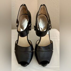 Michael Kors Black Leather Peep Toe Platform Heels Ankle Strap Stiletto size 9